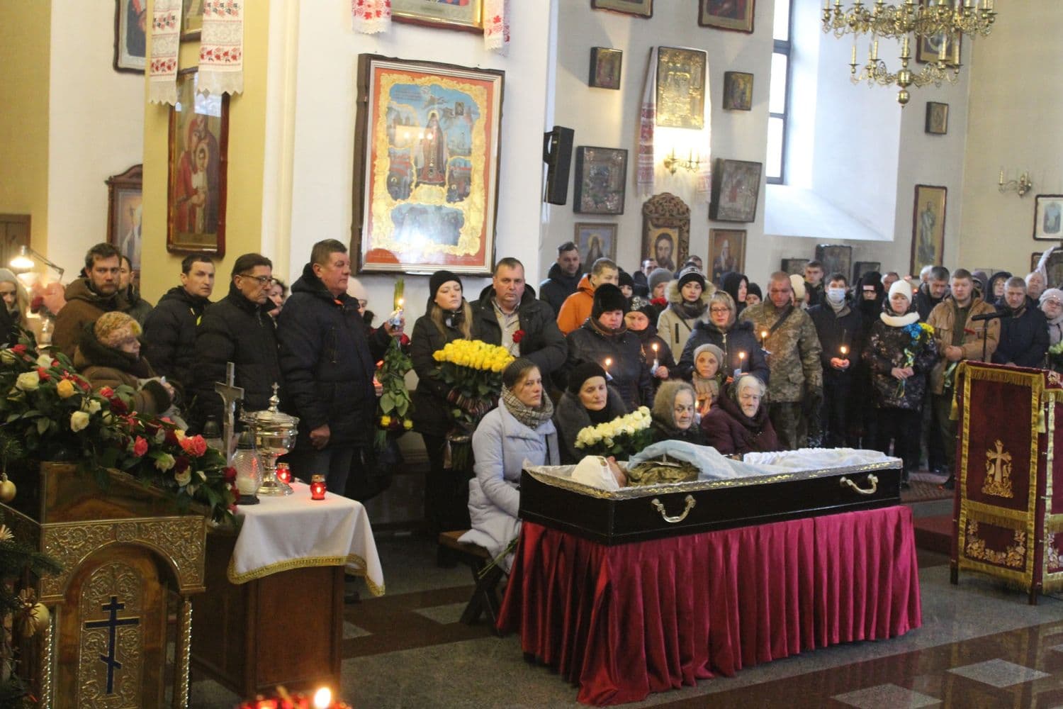 У Полтаві попрощалися з Іллею Левченком, який загинув поблизу Авдіївки