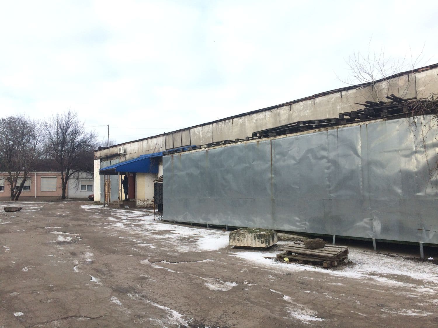 Полтавська міськрада планує продати складські приміщення, для яких не знайшли орендарів