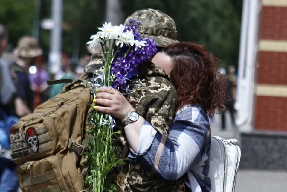 Дружини військових створили ще одну петицію про встановлення термінів служби