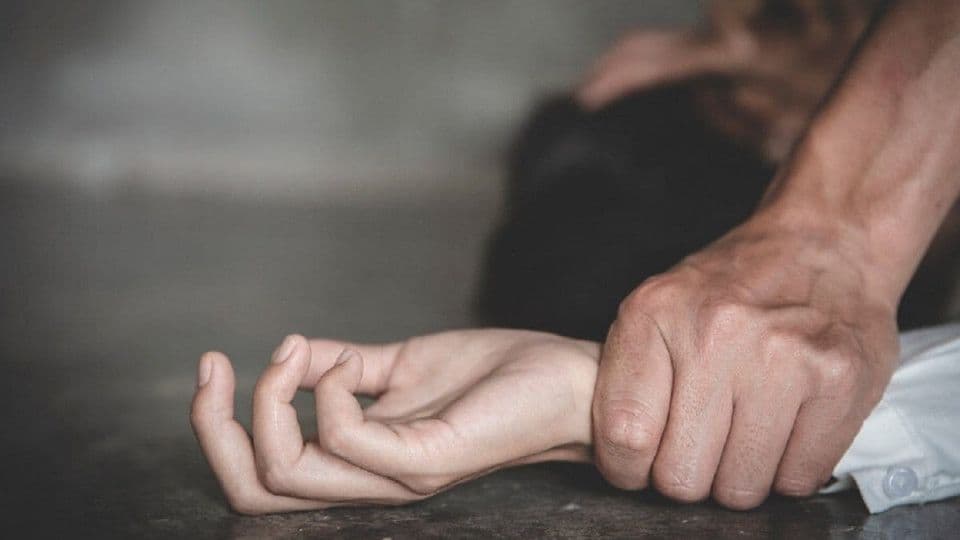 У Полтаві жінка дала відсіч ґвалтівникові та здала його поліції