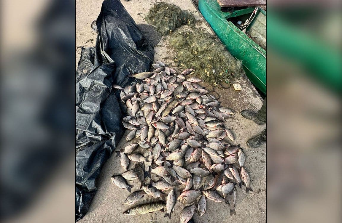 З водойм на Полтавщині вилучили близько трьох кілометрів браконьєрських сіток