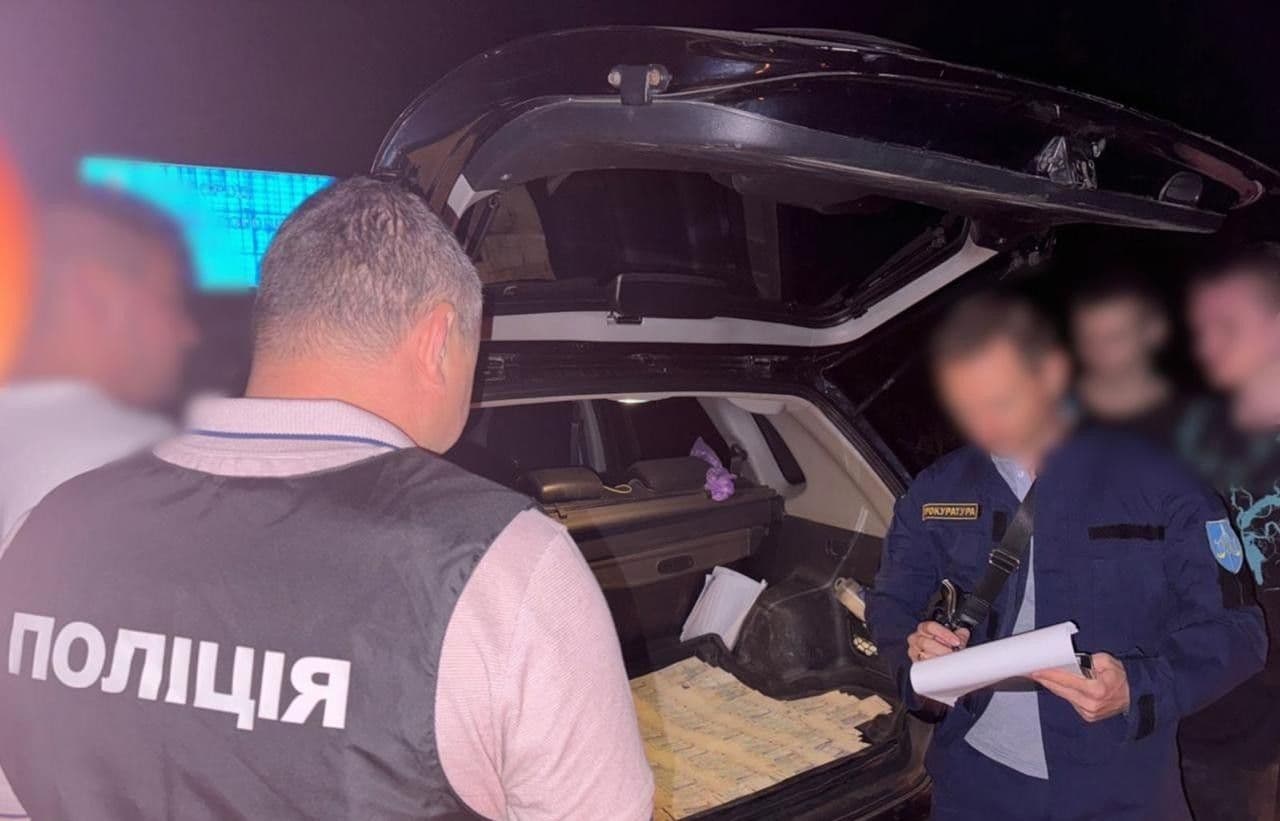 Взяли під варту посадовця з Полтавщини, підозрюваного у хабарництві
