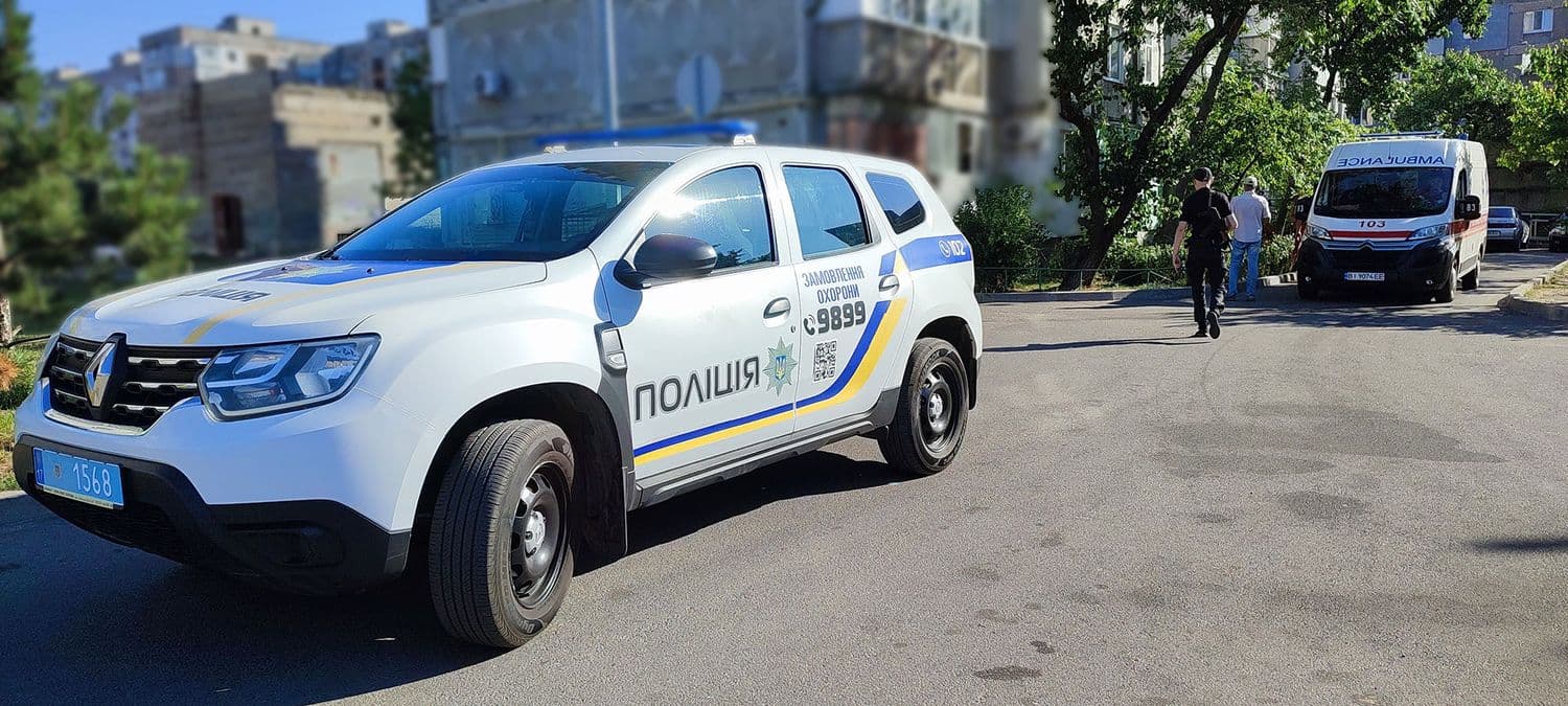 На Полтавщині 89-річний чоловік випав з багатоповерхівки