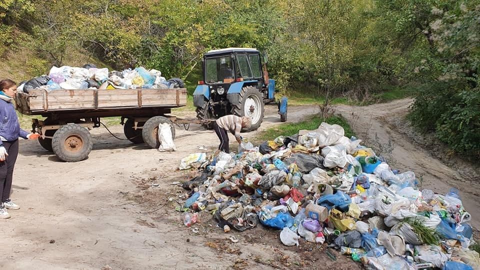 На горі Пивиха прибрали сміття