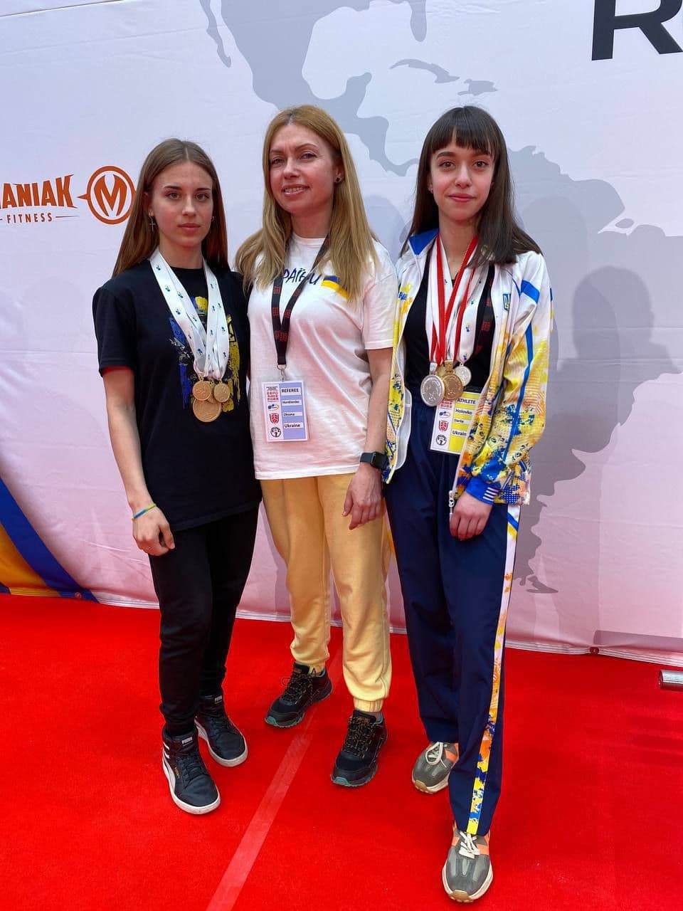 Полтавки вибороли «золото» і «срібло» чемпіонату Європи з паверліфтингу