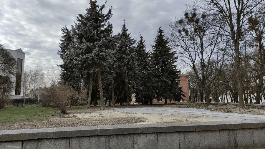 Полтавці проголосували за перейменування скверу «Школа Мистецтв»