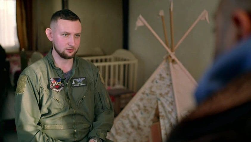 Пілот з Полтавщини знявся у британському фільмі про війну в Україні