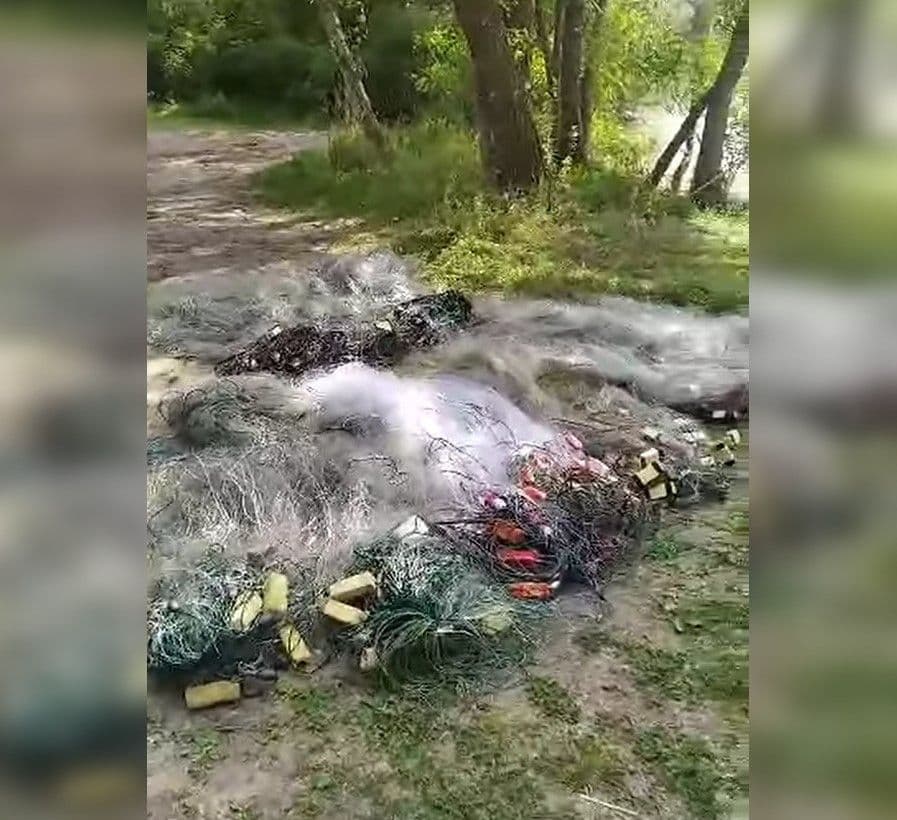 З водойми на Полтавщині дістали понад 800 метрів браконьєрських сіток