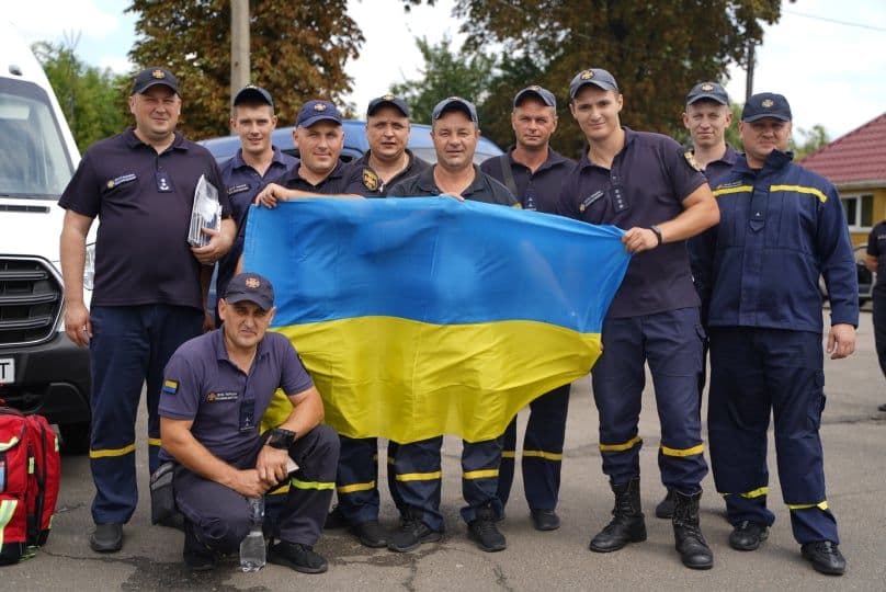 Десятеро полтавських вогнеборців повернулися з Греції (відео)