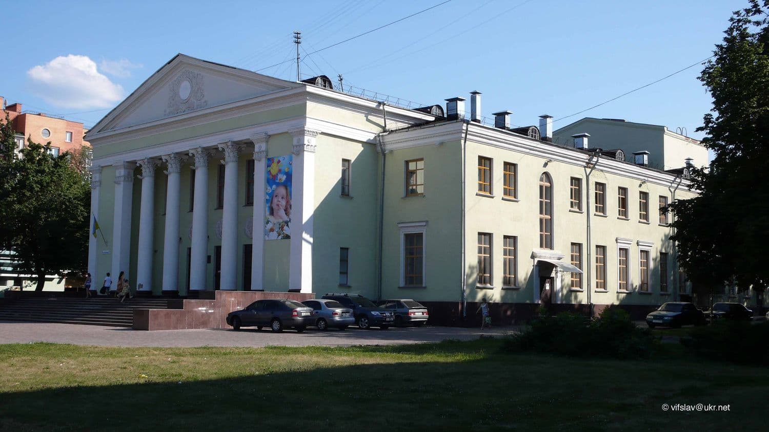 ОЦЕВУМ запрошує на день відкритих дверей — діти збиратимуть гроші на медевак для фронту