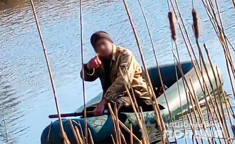 Поліцейські Полтавщини за допомогою Фейсбуку знайшли рибалку-порушника