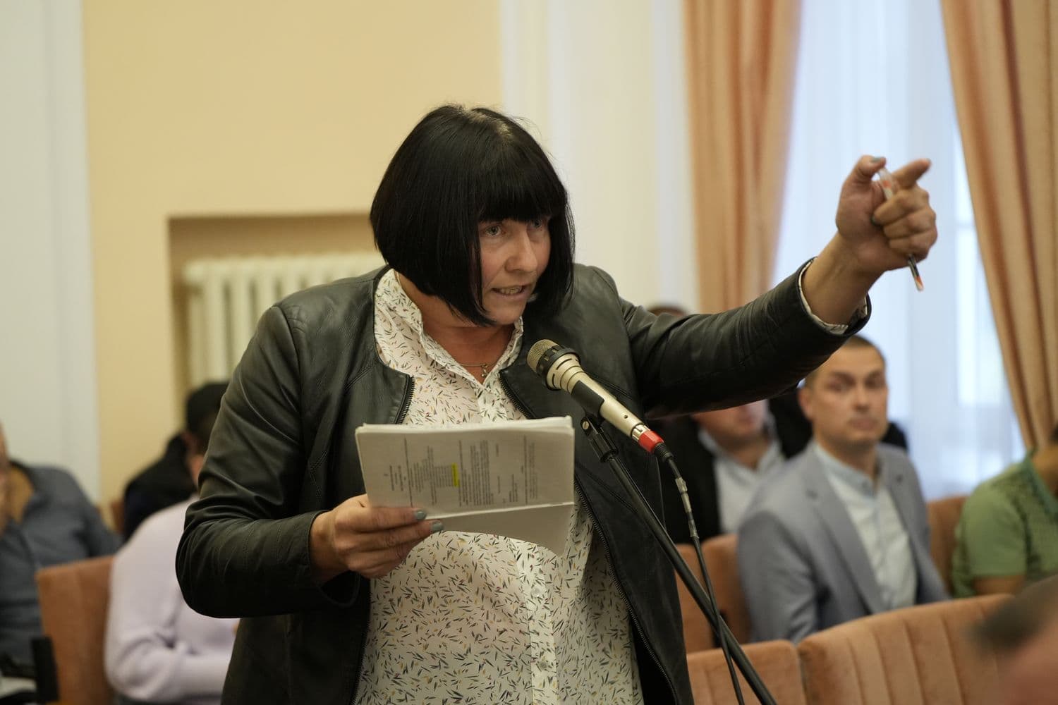 «Кільцеві машини повинні платити по 16 тисяч» — полтавська перевізниця розповіла про корупційні схеми на маршрутах міста