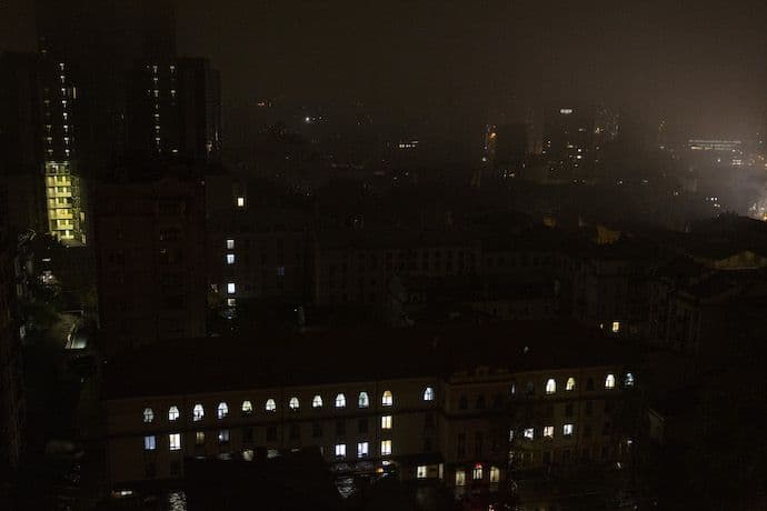 Через велике споживання електрики деякі будинки в Полтаві вимикатимуть вручну