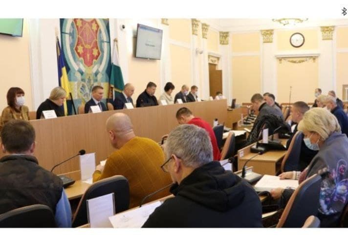 Старости Полтавської громади невдоволені їх виключенням з виконкому: просять накласти вето на рішення
