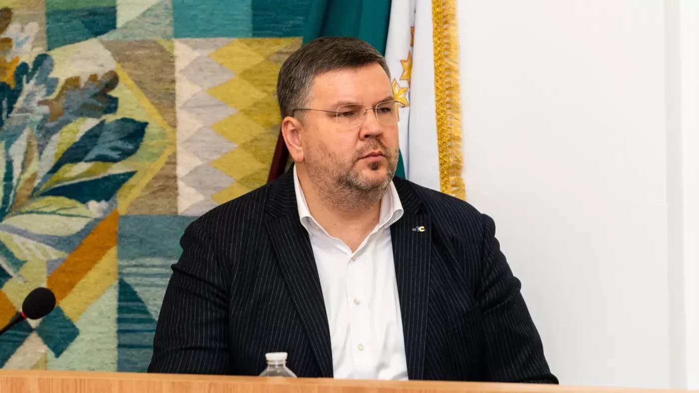«Під час воєнного стану можу призначати кого завгодно» — Карпов про прессекретаря