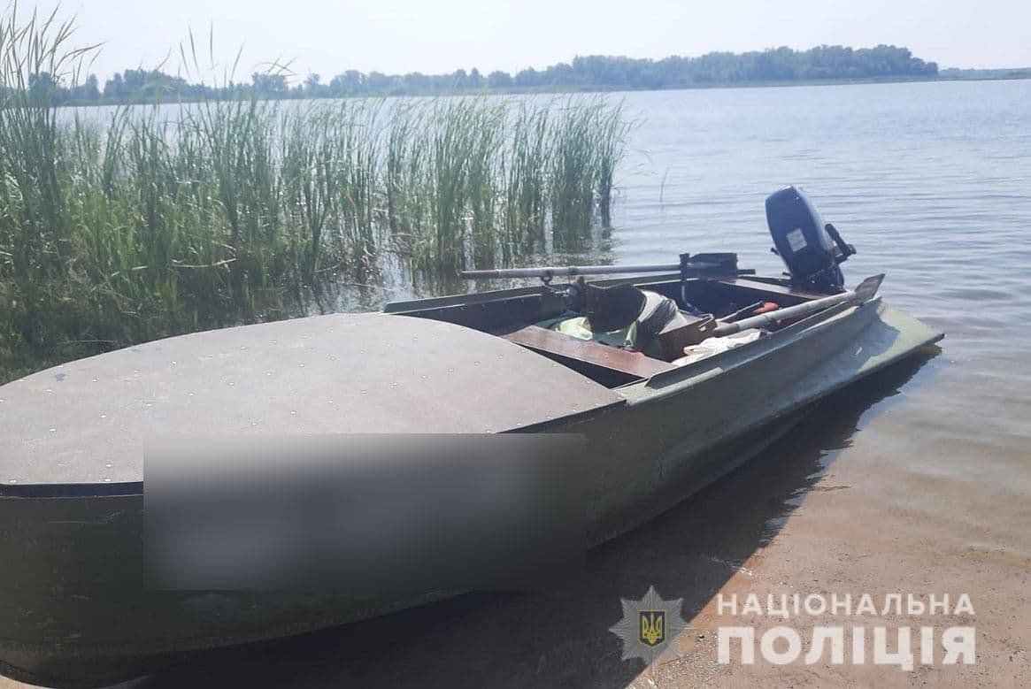 На Полтавщині виявили порушників, які попри заборону плавали на човнах