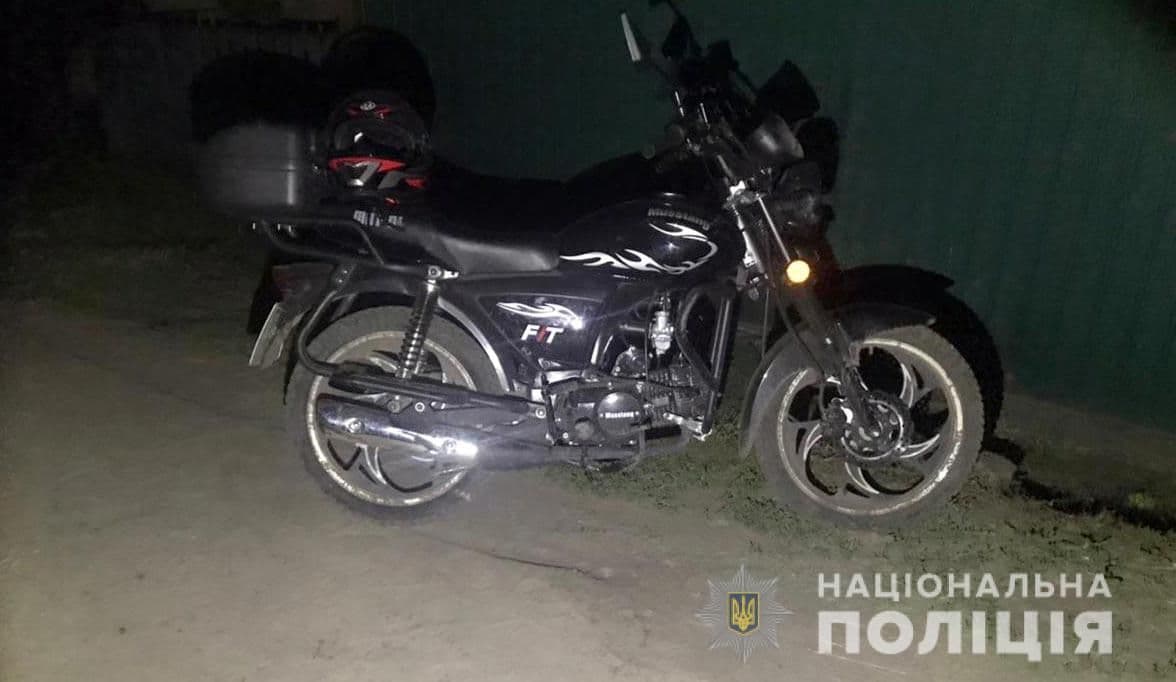 Під Полтавою 11-річний мопедист збив 65-річну жінку