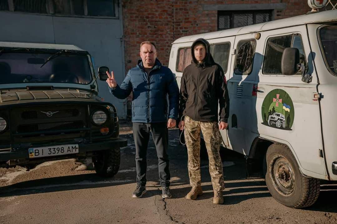 Лісівники Полтавщини передали 24 автомобілі військовим