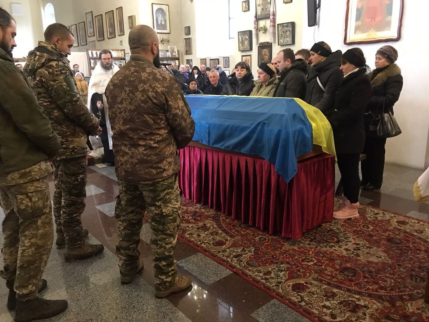 На Полтавщині попрощались із загиблим сержантом Дмитром Біликом
