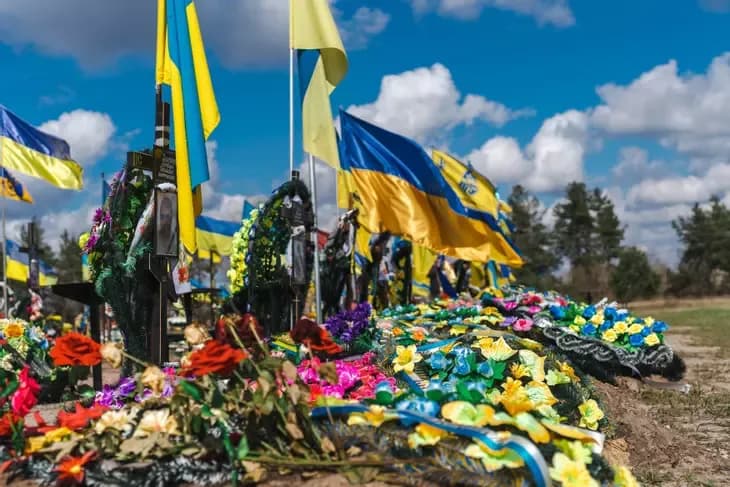 На Затуринському кладовищі проведуть ремонт сектору почесних поховань