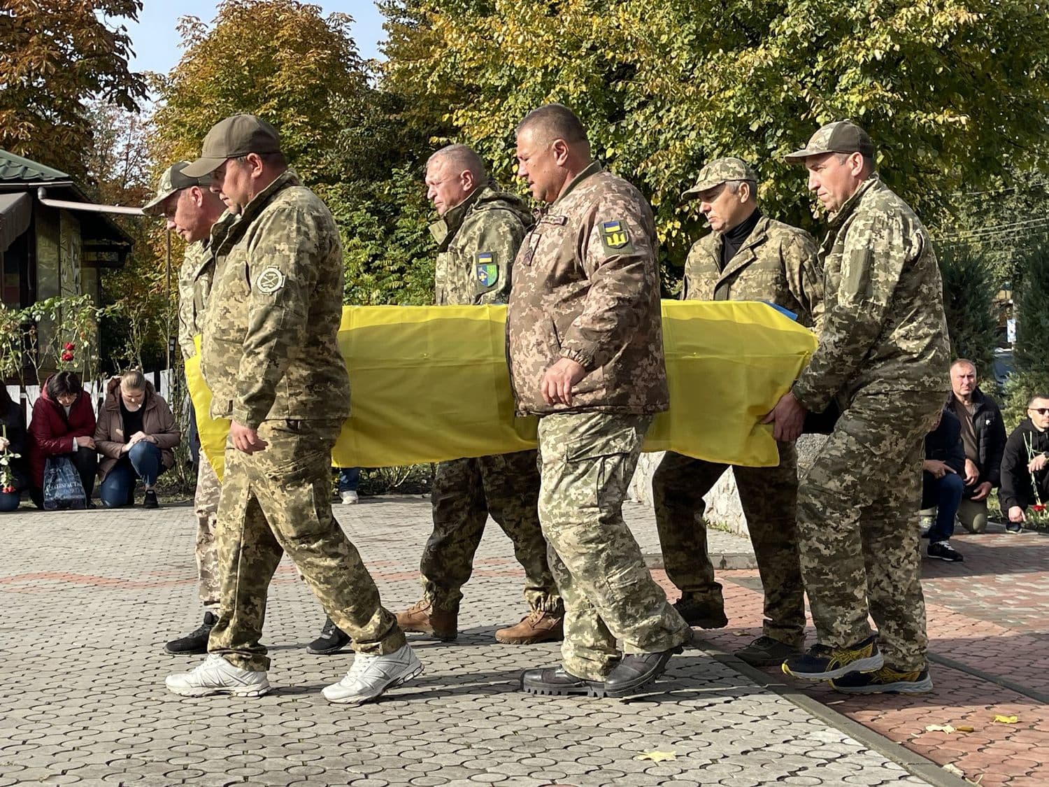 На Полтавщині провели в останню путь кулеметника 32-ї бригади Станіслава Устименка