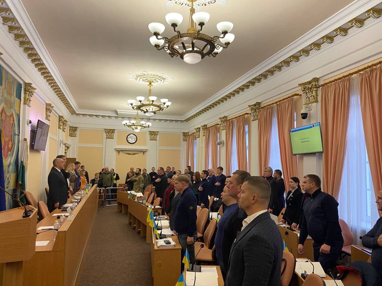 У Полтаві одночасно розпочались сесії полтавської міської та обласної рад