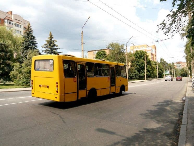 У Полтаві за новими схемами запрацював громадський транспорт