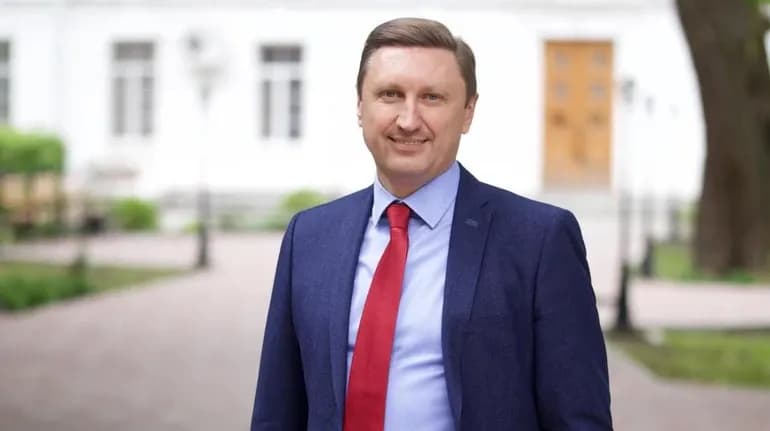 Ректора полтавського університету хочуть позбавити наукового ступеня