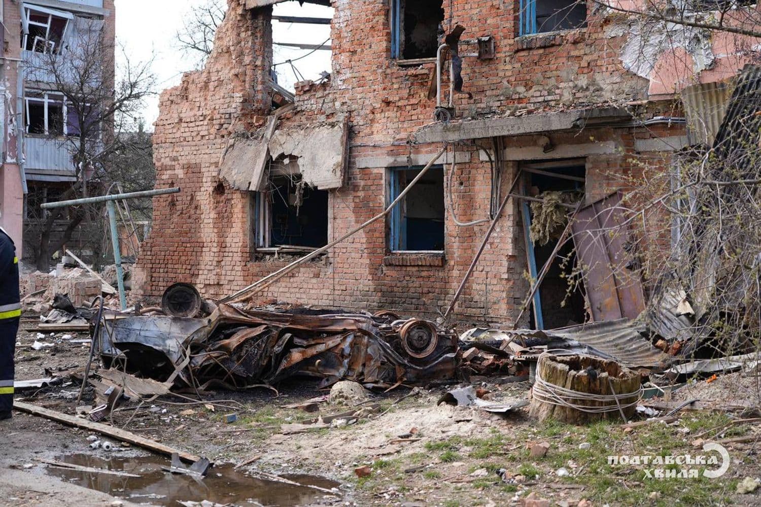 Постраждалим від обстрілу Полтавського району виділили по 10 тисяч гривень допомоги