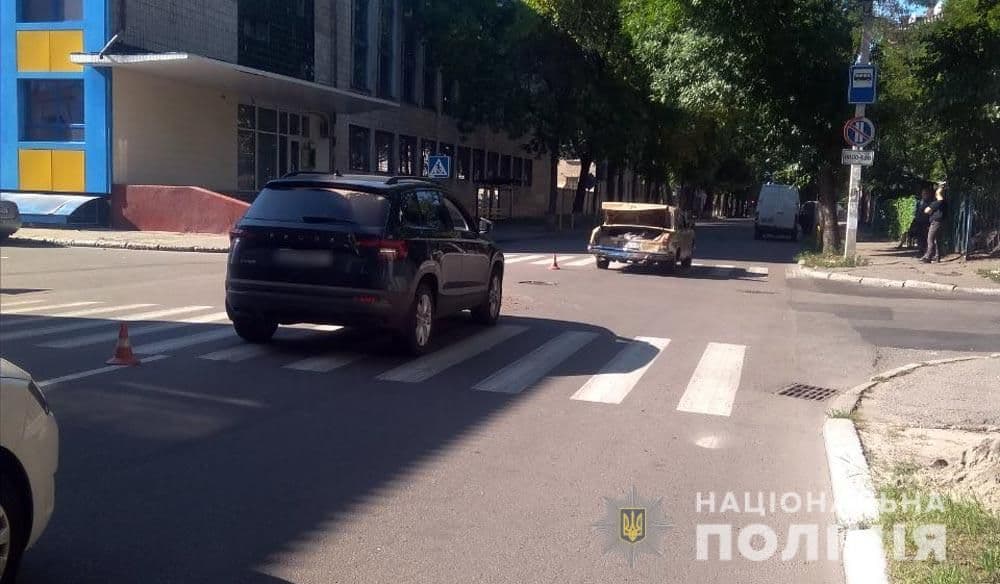 У Кременчуці зіткнулися 2 автомобілі: постраждав 74-річний чоловік