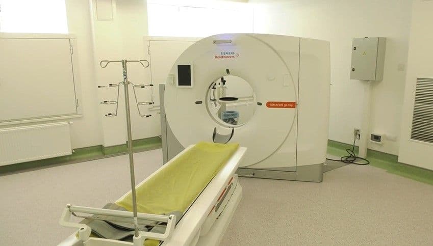 Приймальне відділення лікарні у Кременчуці отримало новий комп'ютерний томограф