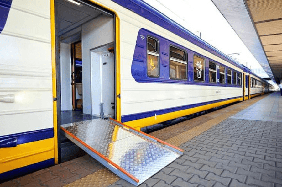 З Полтави 30 березня можуть евакуюватись семеро людей з інвалідністю — проживання й харчування в Угорщині безкоштовне
