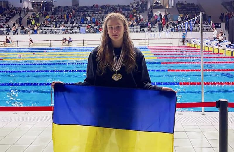Полтавка виборола три золоті медалі на міжнародному турнірі з плавання