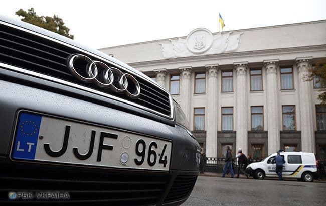 Верховна рада України прийняла закон про встановлення пільгової ставки на розмитнення «євроблях» — що це дає