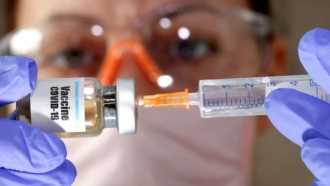 Чи можна вакцинуватися людям із алергіями та хронічними захворюваннями – відповідь Полтавського центру громадського здоров'я