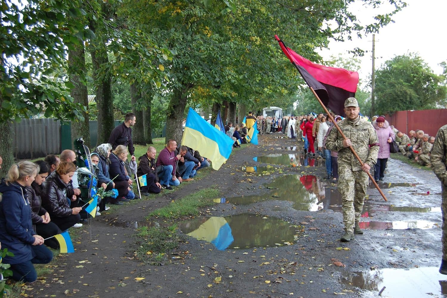 На Полтавщині попрощалися з воїном, який загинув на Миколаївщині