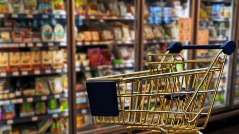На Полтавщині завищували ціни на ліки та продукти в усіх перевірених магазинах