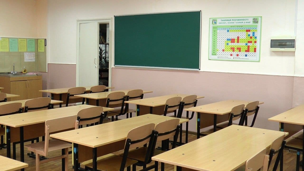 На Полтавщині нещеплених від кору дітей не допускатимуть до очного навчання