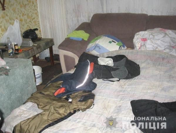 У Кременчуці чоловік кілька разів ударив товариша ножем