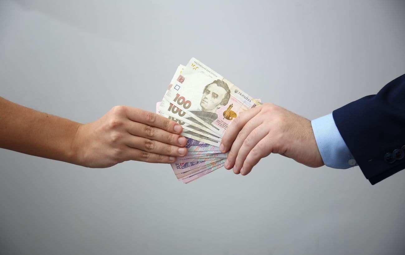 Кабмін виплатить 8 тисяч ФОПам, які не отримали гроші навесні