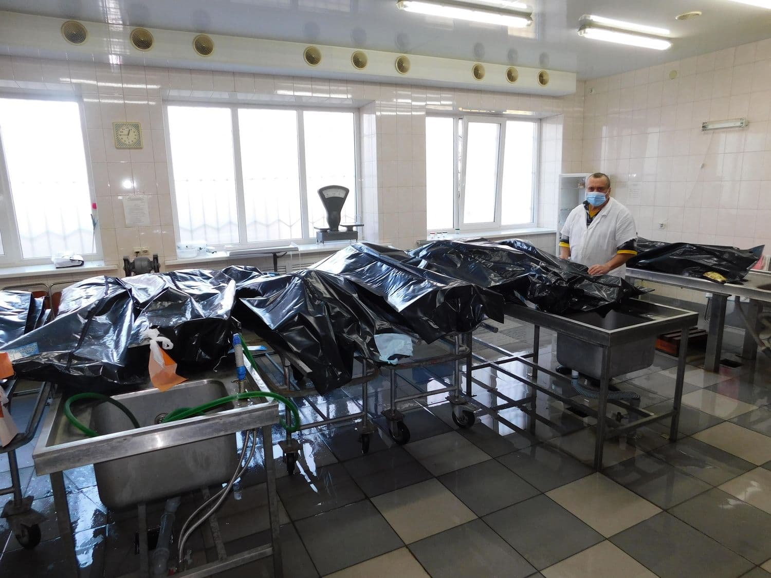 Попрощатись не можна: показали фото померлих від "ковіду" в Полтаві — всі невакциновані