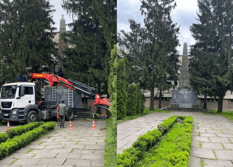 У Кременчуці знесли комуністичний пам'ятник «Борцям за владу Рад»