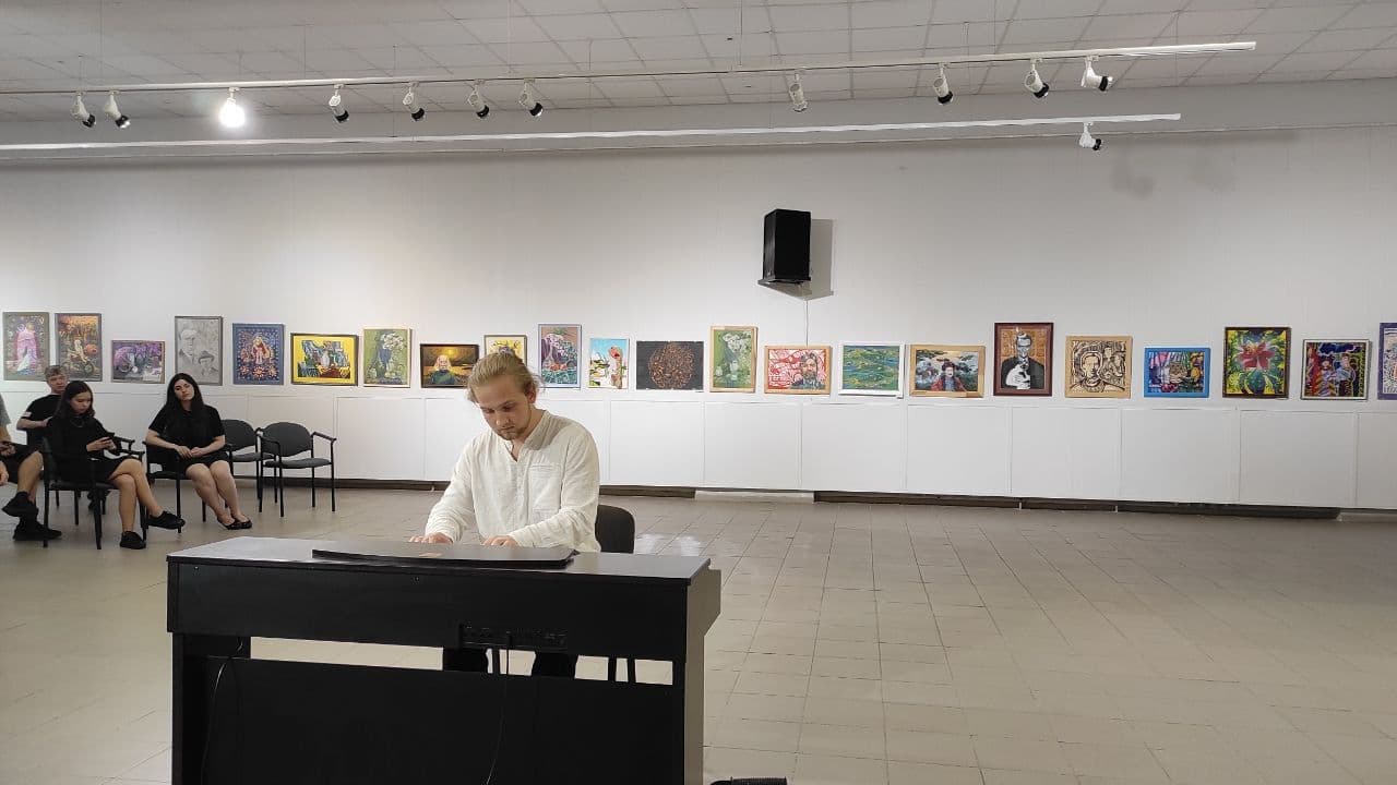 Дев'ятнадцятирічний полтавець організував власний сольник
