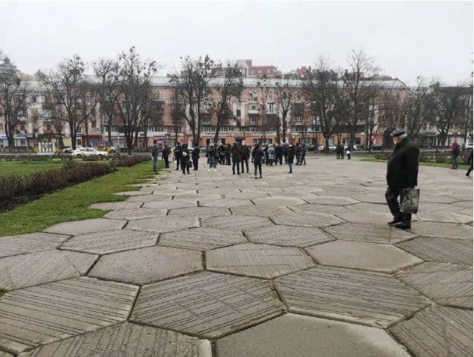 У Полтаві підприємці вийшли на мітинг проти карантинних обмежень