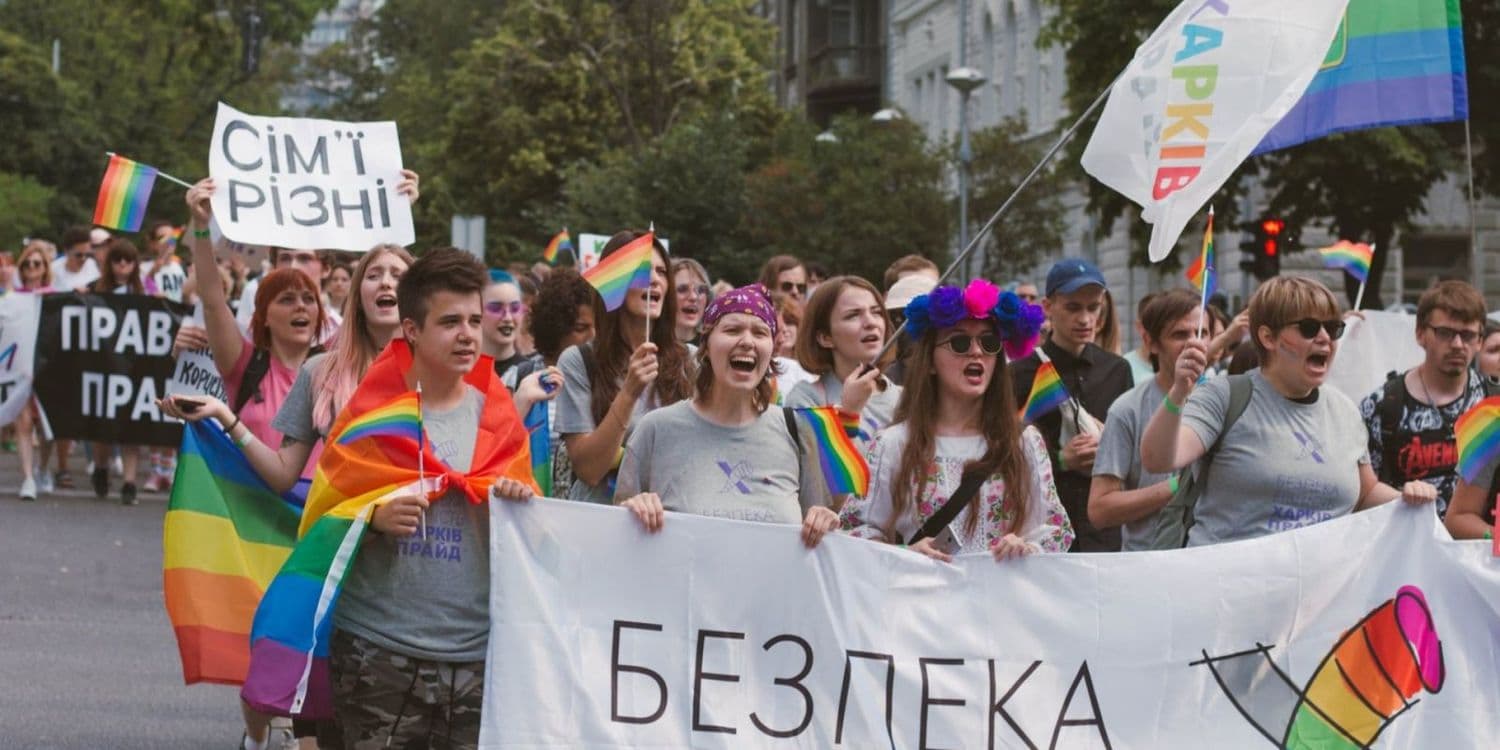 Гірше комунізму та фашизму: у Парламенті знову хочуть карати за «пропаганду» одностатевих стосунків