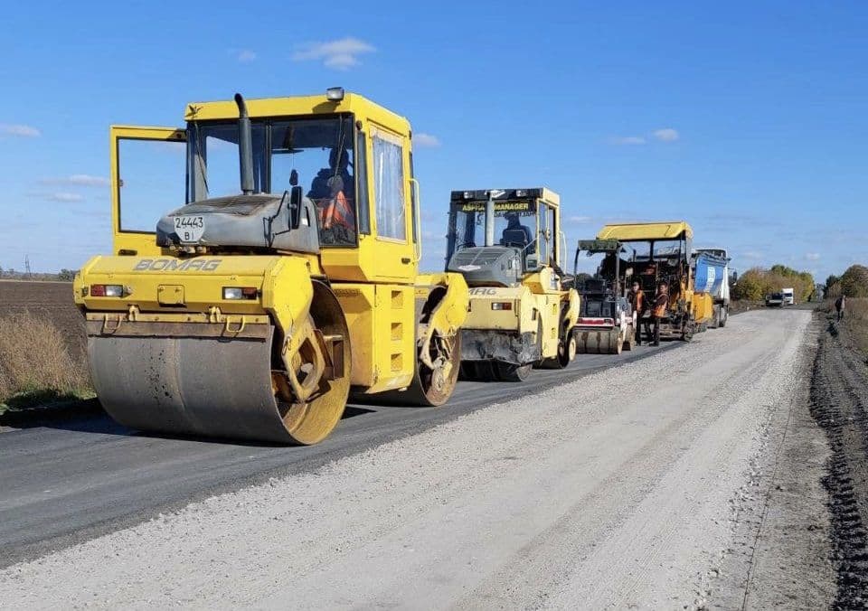 Цьогоріч у 40 громадах Полтавщини відремонтували дороги