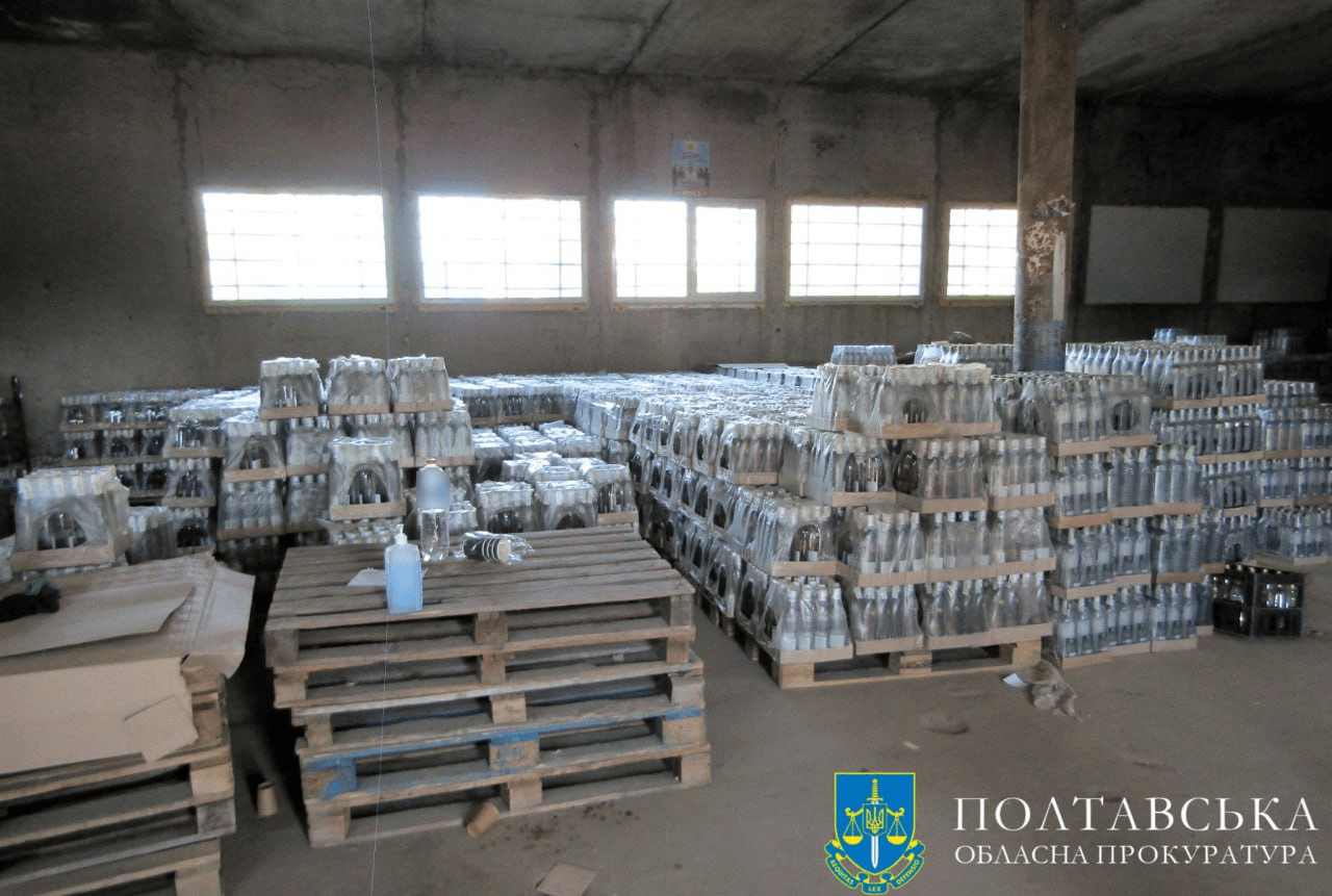 На Полтавщині судитимуть податківця, який допоміг підприємству не платити понад 2,7 млн грн податків