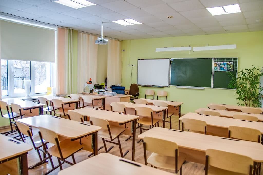 Шкільний навчальний рік можуть продовжити
