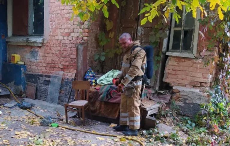 У Лубнах загорівся будинок, загинула жінка
