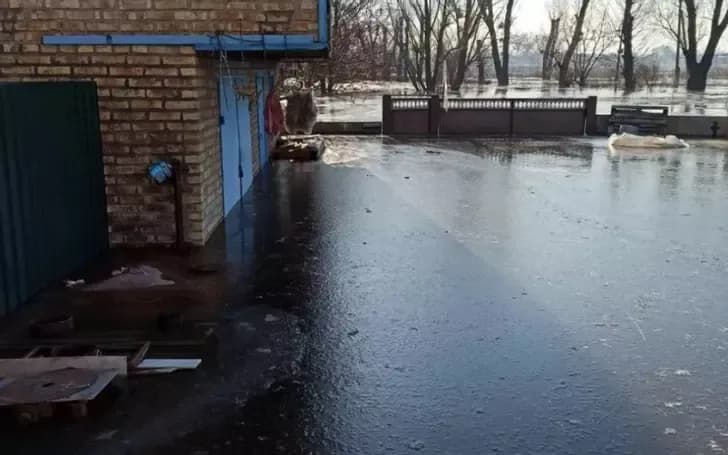 Підтоплення у Великій Багачці та перекинута маршрутка — головне за 4 листопада